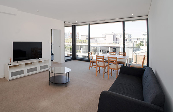 Mortlake 2 Bedroom Tennyson Road ML6